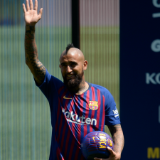 Barcelone nouvelle aide fait l'éloge de Messi